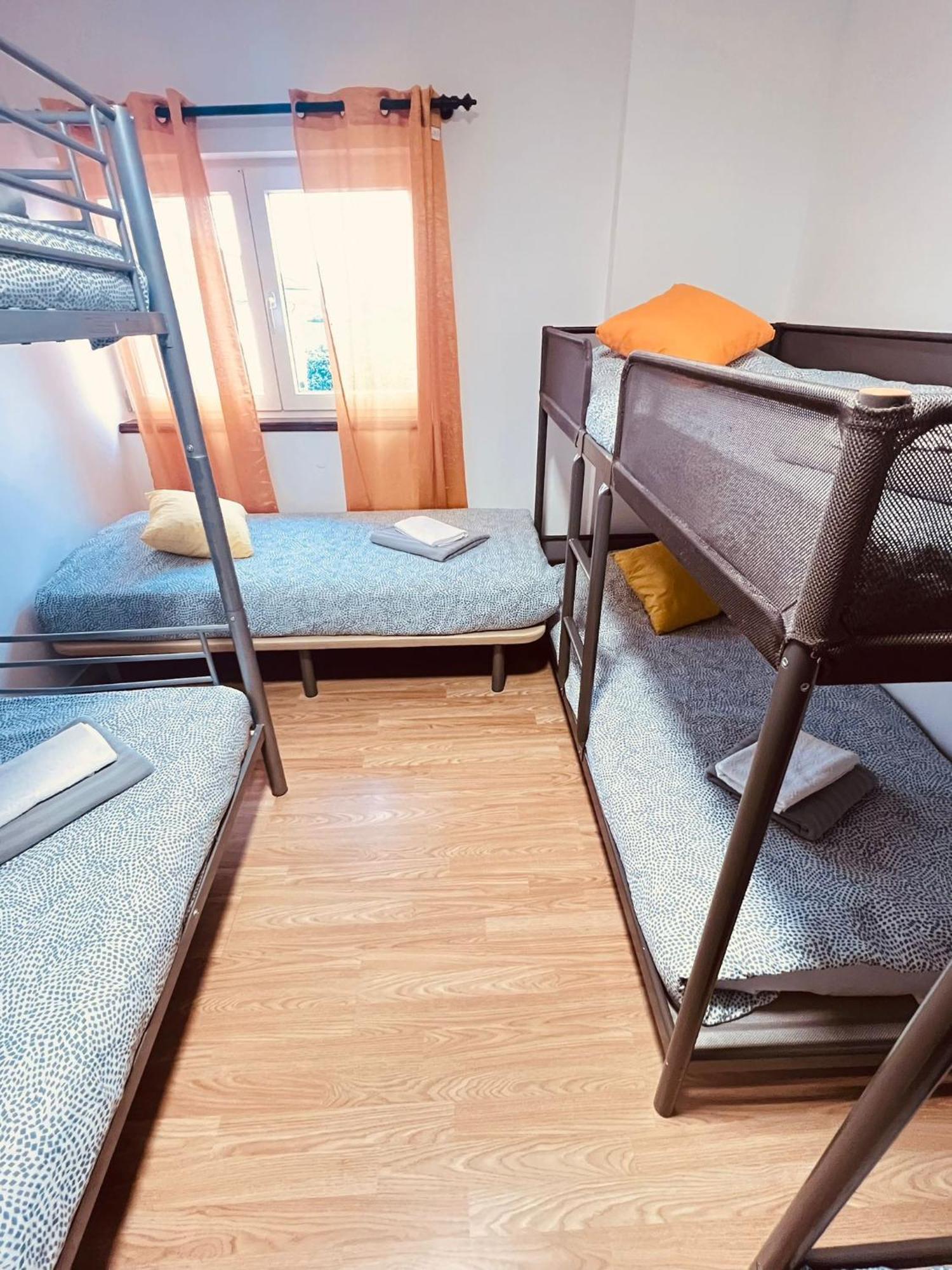 Hostel Golden Star Gião Eksteriør bilde